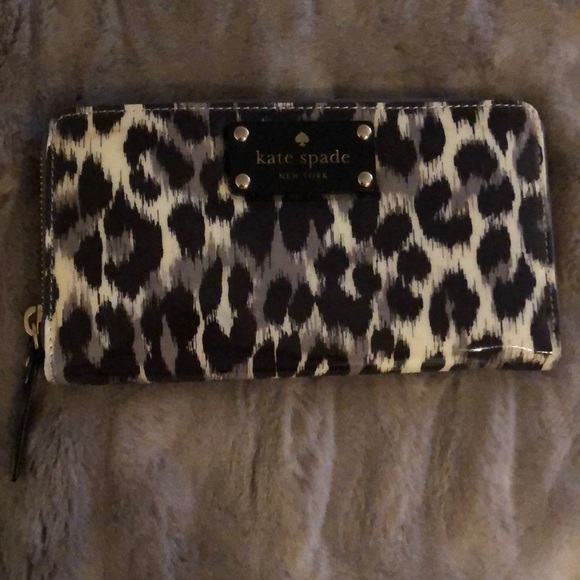 kate spade Handbags - Kate Spade Wallet